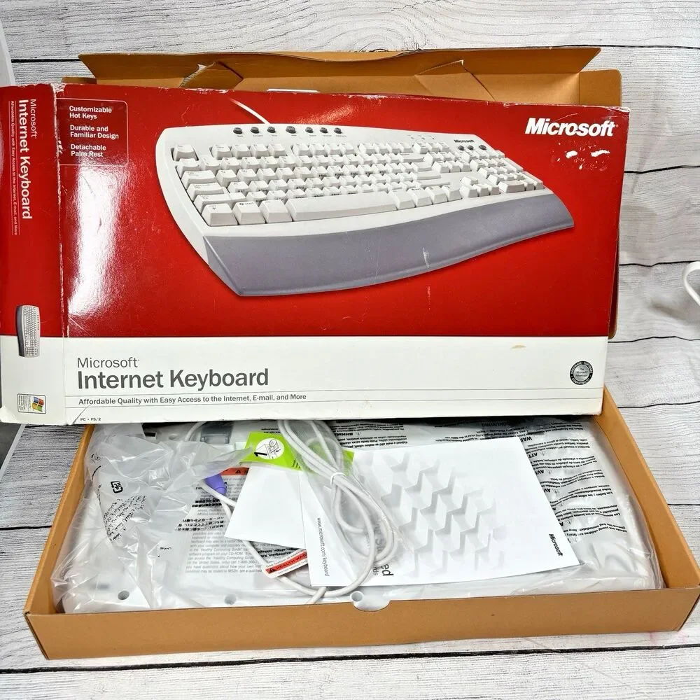 MICROSOFT INTERNET KEYBOARD C19-00330 PS/2 Detachable Palm X09-52282 New Open BX